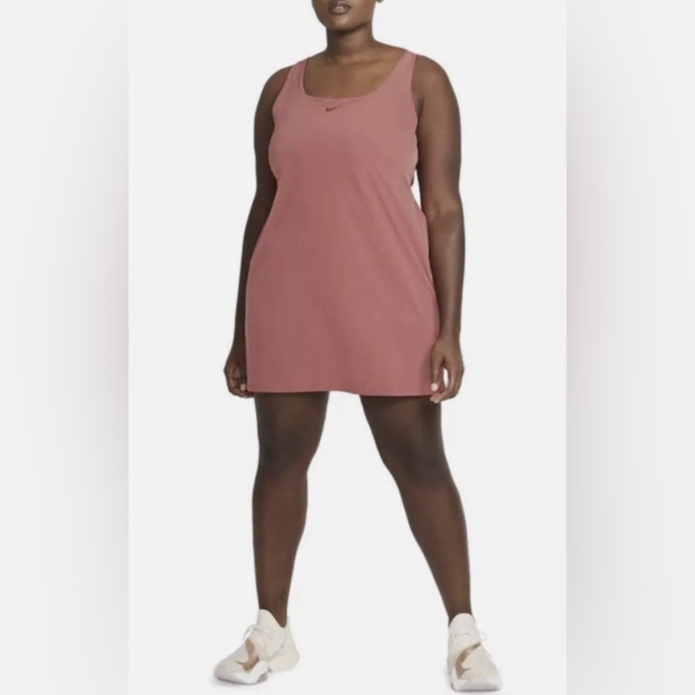 NWT Nike Size XL Slim Fit Luxe Training Dress/Romper